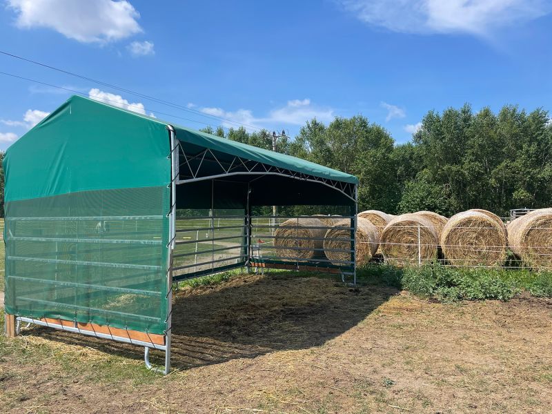 Stavba přístřešku za podpory společnosti ČEZ