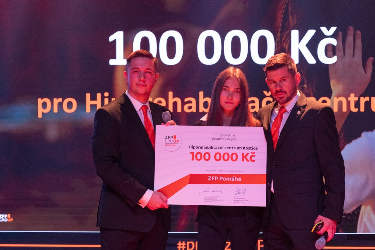 Přístřešek stojí!